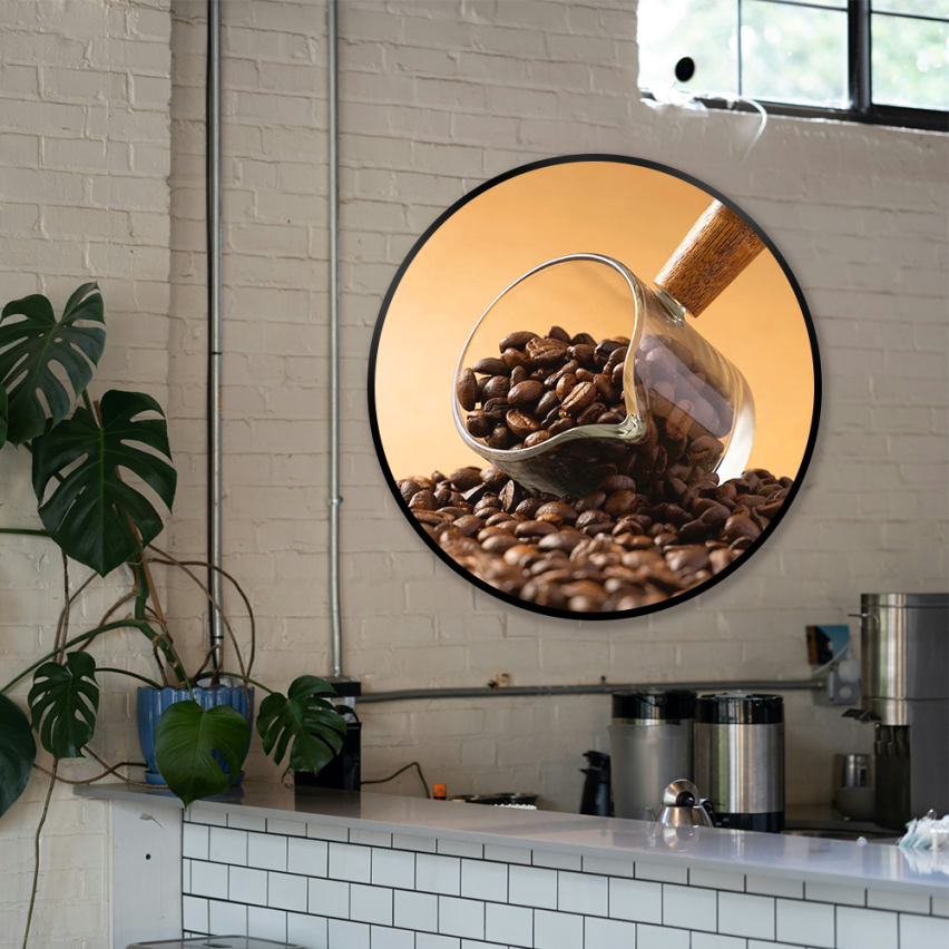 Square & Round Screens in Modern Retail: Why Shapes Matter in Visual Communication