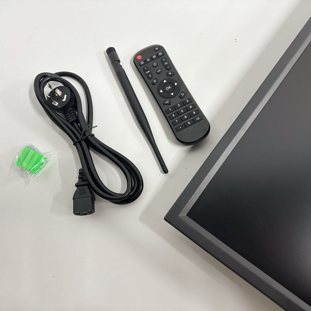 SQ Series 44.9 Inch 1:1 Large Square LCD Display Screen – 806.4×806.4mm Viewable | Cloud / App / USB Disk Playback