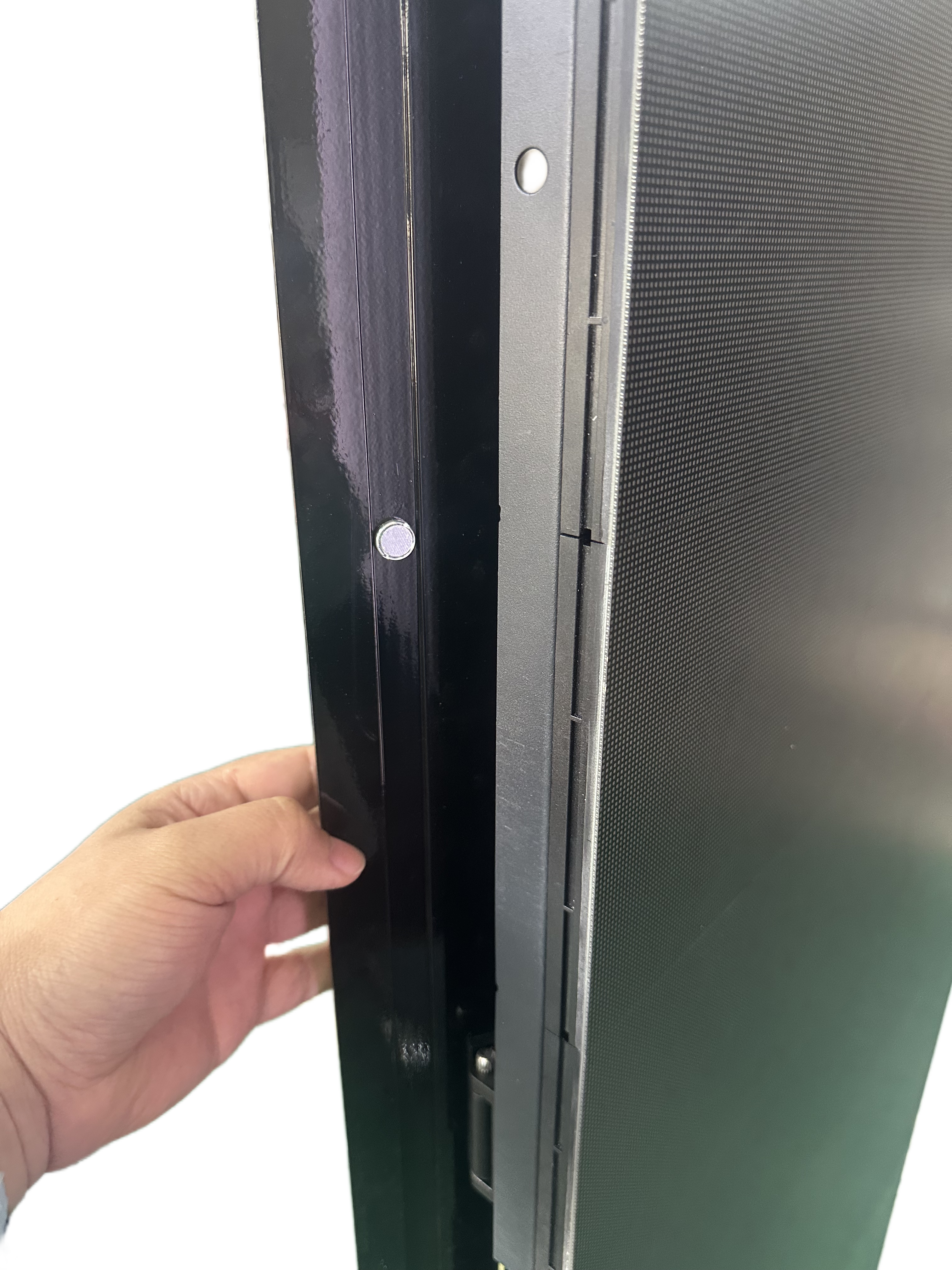 LP-GOB Series LED Poster Sign | 640×1920mm | P1.25 / P1.53 / P1.85 / P2.5 | Indoor Plug-in Display | Flip-Open Magnetic Frame with GOB Surface