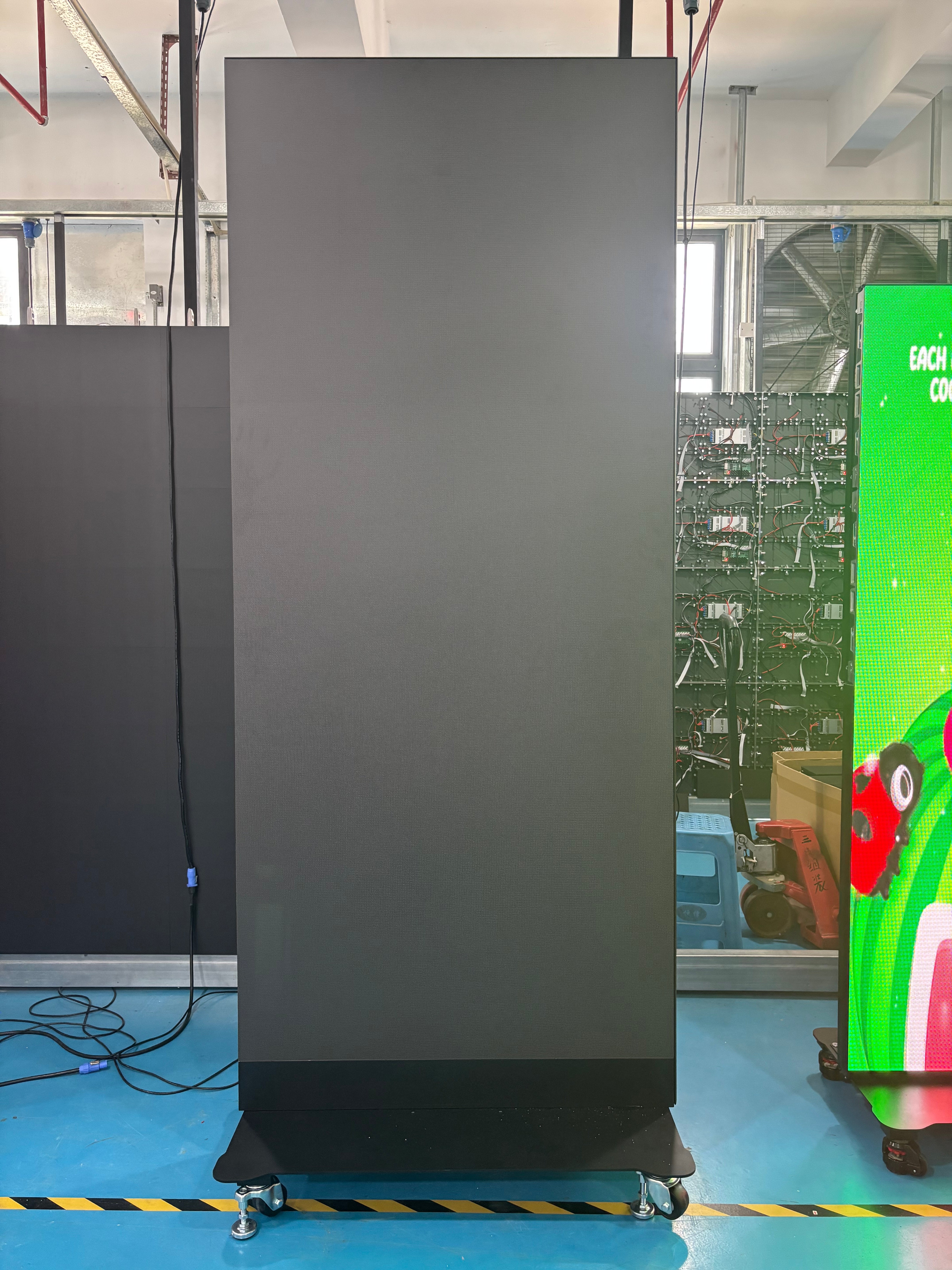 LP-F Series Foldable Extra-Large LED Poster Sign | 1000×2250mm | P1.25 / P1.56 / P1.95 / P2.6 | 1 / 3 / 6-Pack | GOB Surface + Magnetic Frame | Available