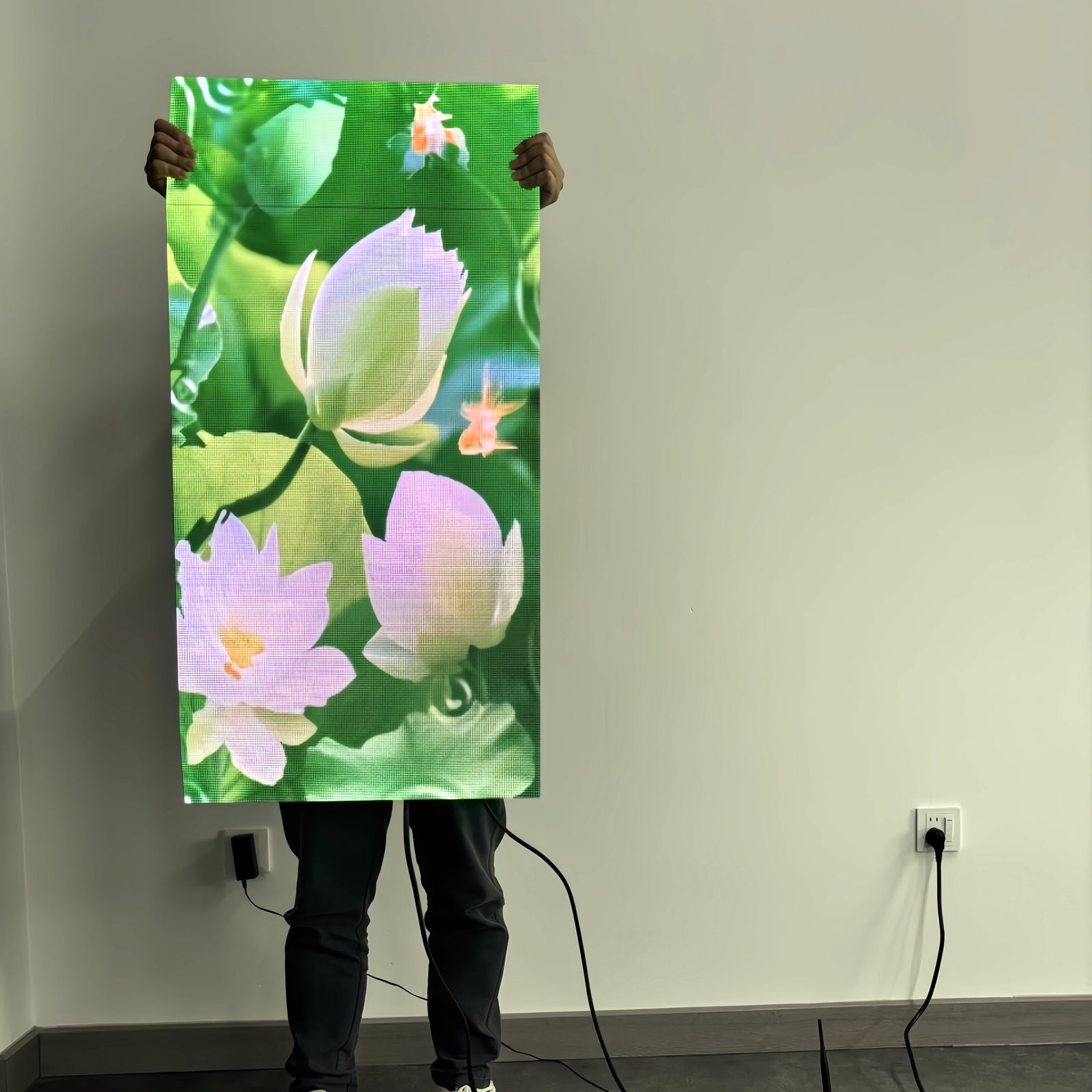 LP-RS Series Rollable LED Poster Display | 500×1000mm | P2.6 / P1.95 / P1.56 / P1.25 | Lightweight, Flexible & Portable | Supports Hanging & Magnetic Installation